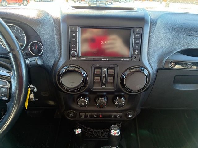 2012 Jeep Wrangler Unlimited Sahara Altitude