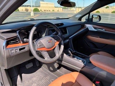 2025 Cadillac XT5 Premium Luxury