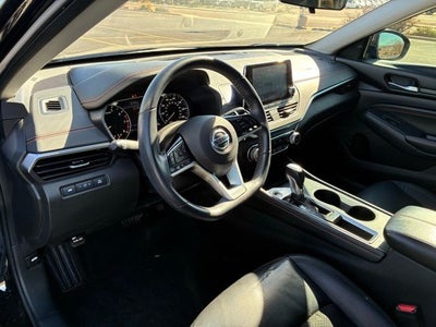 2017 Nissan Maxima Platinum