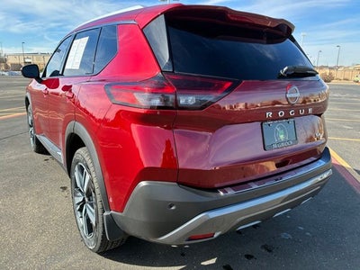 2022 Nissan Rogue SL