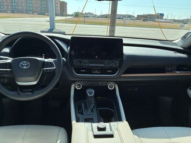 2024 Toyota Grand Highlander Platinum