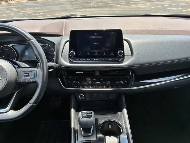 2022 Nissan Rogue SL