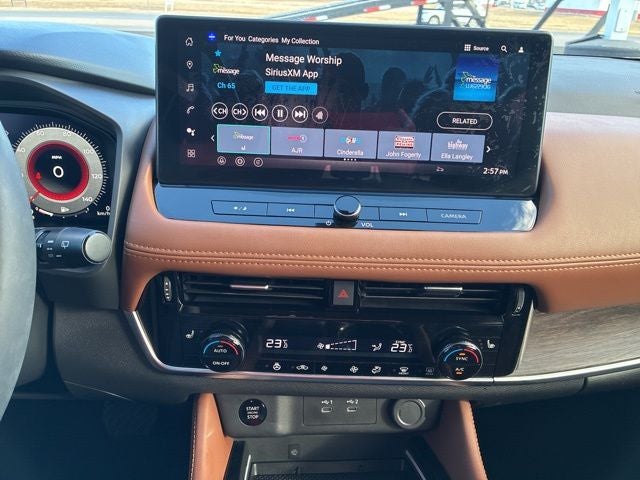 2025 Nissan Rogue Platinum