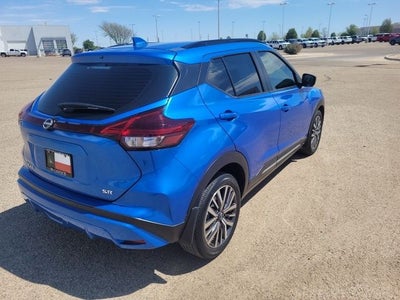 2023 Nissan Kicks SR