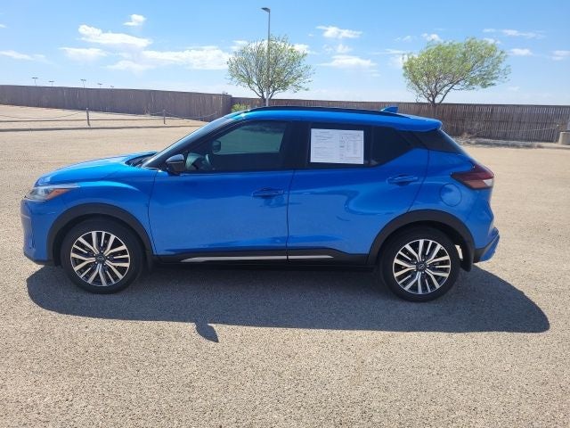 2023 Nissan Kicks SR