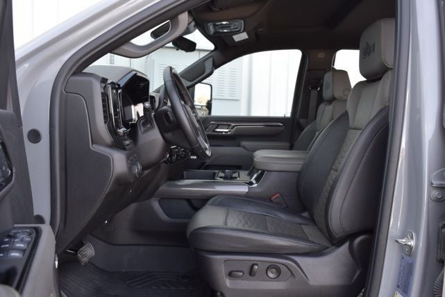 2025 Chevrolet Silverado HD ZR2