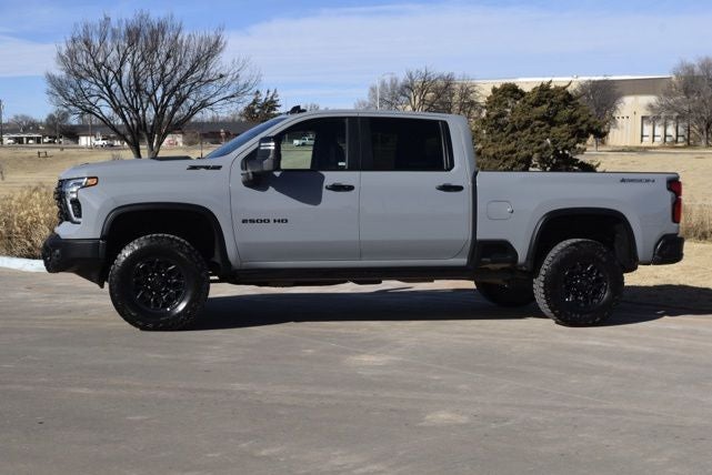 2025 Chevrolet Silverado HD ZR2