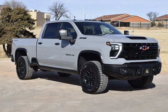 2025 Chevrolet Silverado HD ZR2