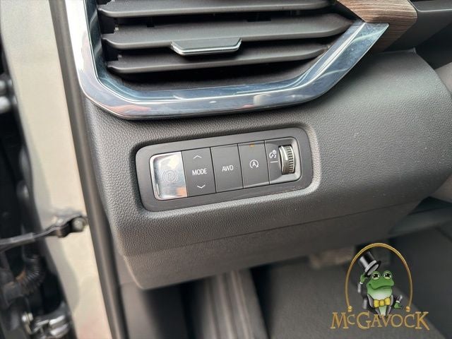 2025 GMC Acadia Denali