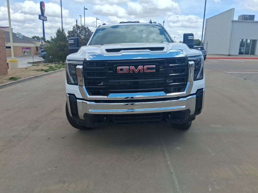 2025 GMC Sierra HD Pro