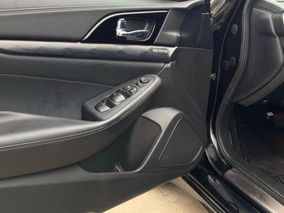 2021 Nissan Maxima Platinum