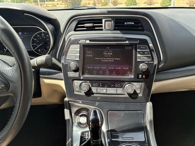 2023 Nissan Maxima Platinum
