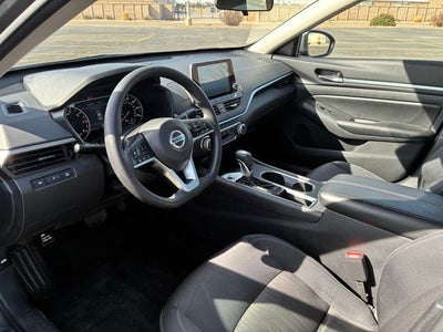 2022 Nissan Altima 2.5 SV