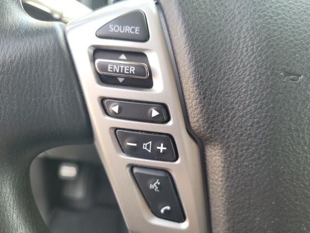 2022 Nissan Titan SV