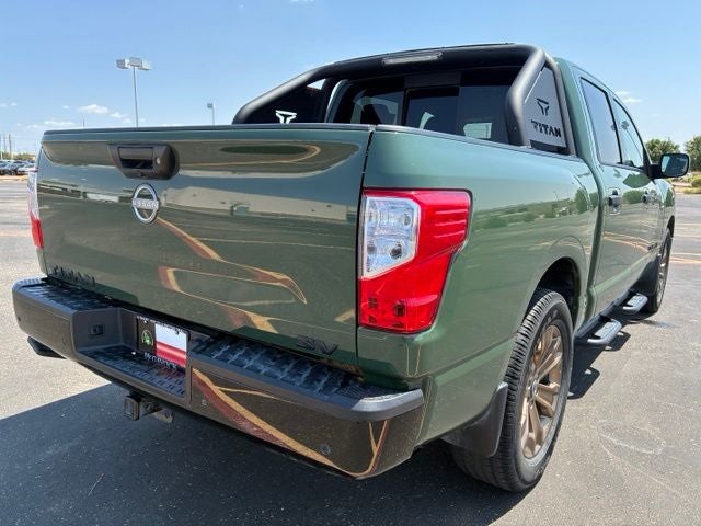 2024 Nissan Titan SV