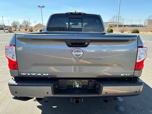 2024 Nissan Titan SV