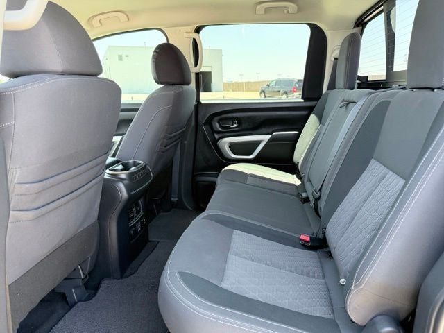 2020 Nissan Titan SV