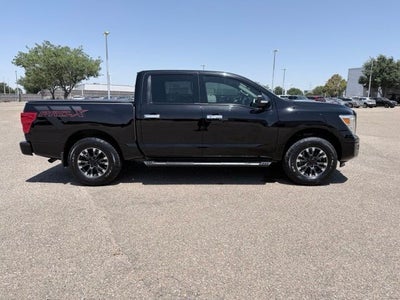 2020 Nissan Titan SV