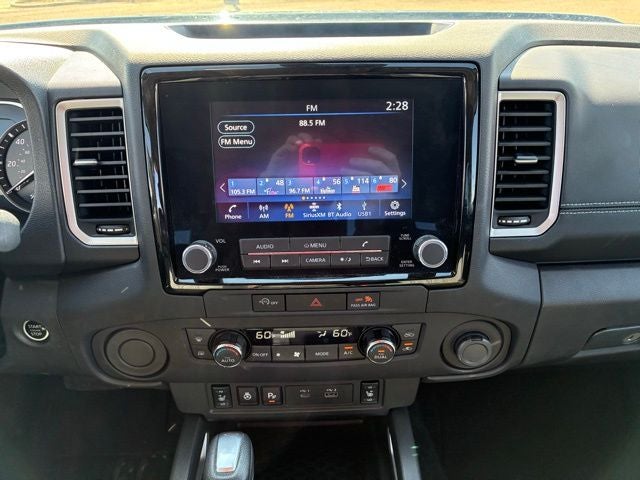 2024 Nissan Frontier SL