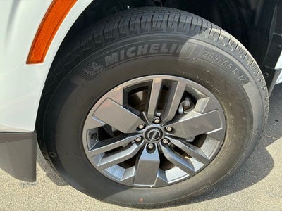 2025 Nissan Frontier SV