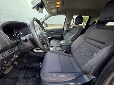 2025 Nissan Frontier SV