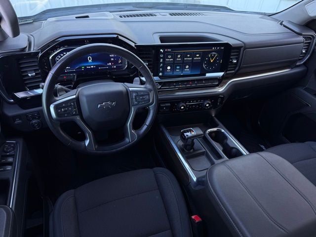 2023 Chevrolet Silverado RST