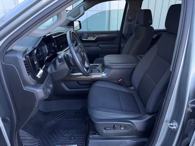 2023 Chevrolet Silverado RST