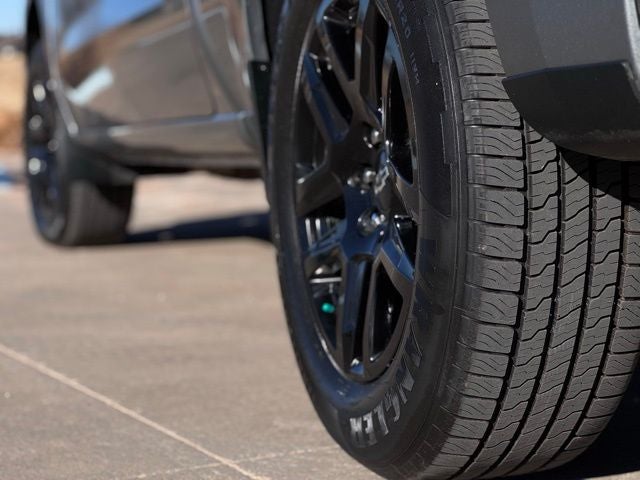 2023 Chevrolet Silverado RST