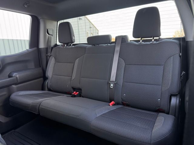 2024 Chevrolet Silverado Custom