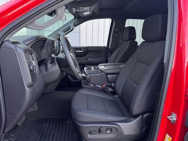 2024 Chevrolet Silverado Custom