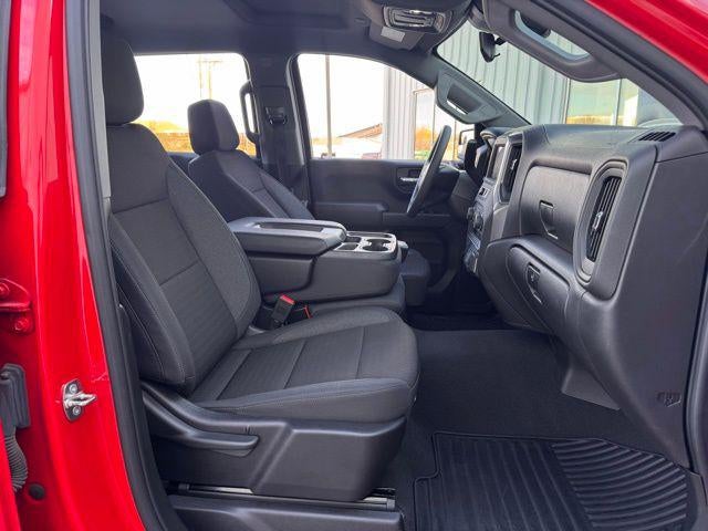 2024 Chevrolet Silverado Custom