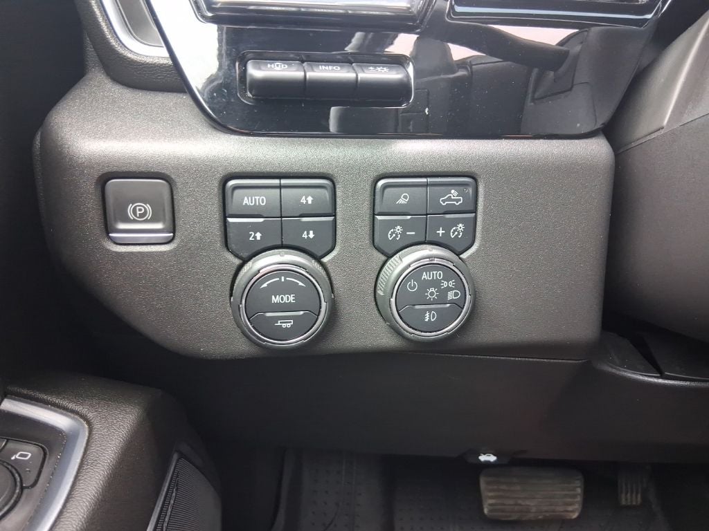 2022 Chevrolet Silverado High Country