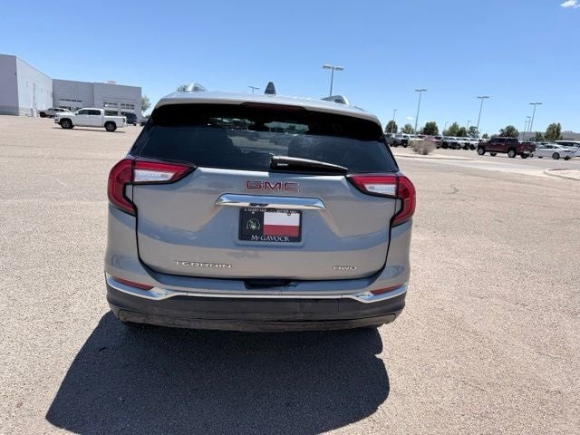 2023 GMC Terrain SLT