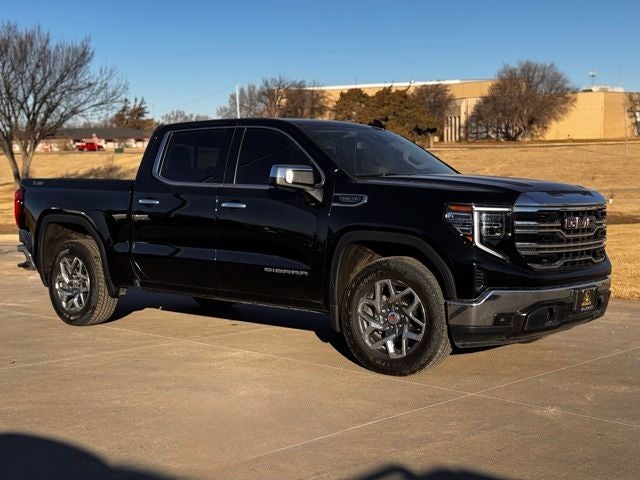 2023 GMC Sierra SLT