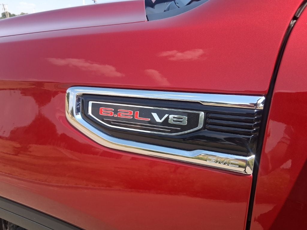 2025 GMC Sierra SLT