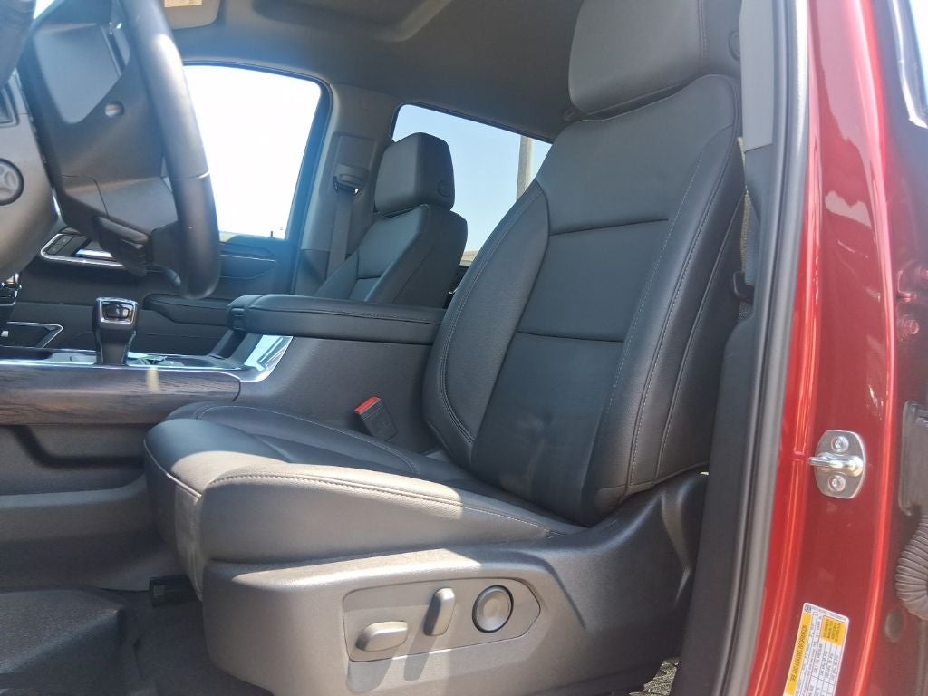2025 GMC Sierra SLT