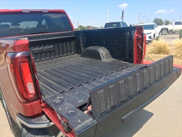 2025 GMC Sierra SLT