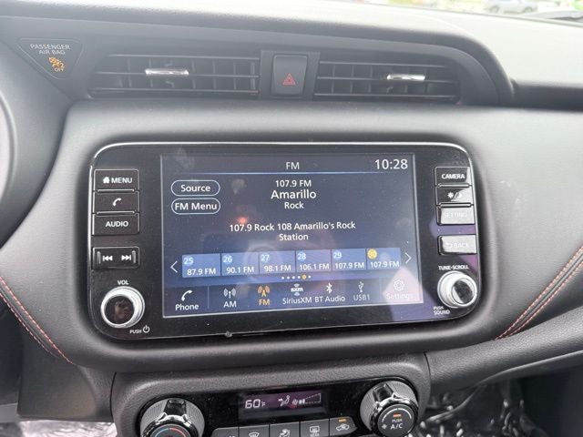 2022 Nissan Kicks SR