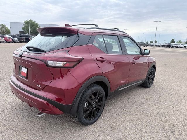 2022 Nissan Kicks SR