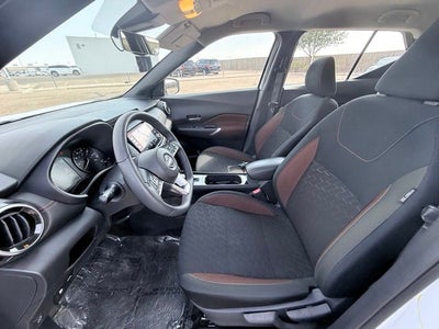 2024 Nissan Kicks SR