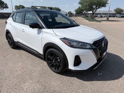 2024 Nissan Kicks SR