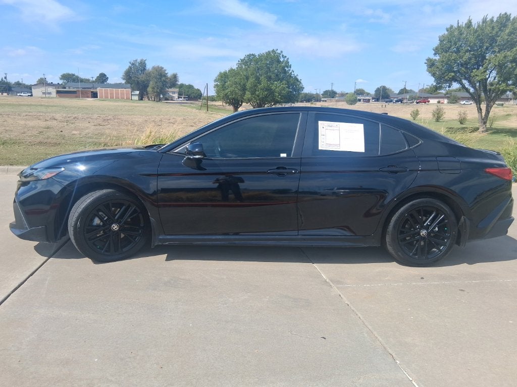 2025 Toyota Camry SE