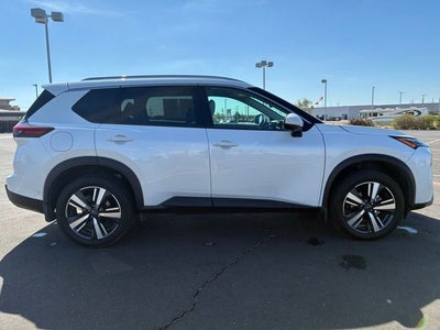 2024 Nissan Rogue SL