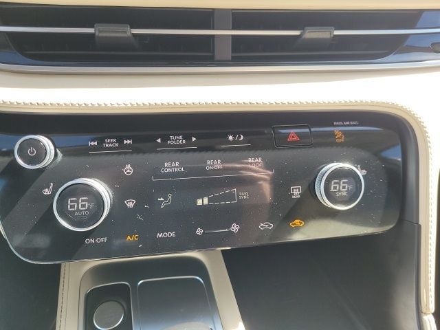 2023 INFINITI QX60 PURE