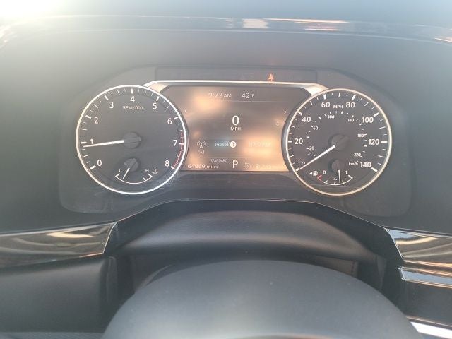 2022 Nissan Pathfinder SV