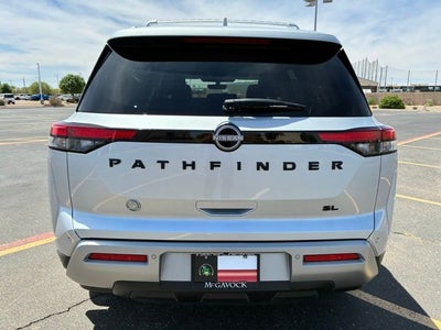 2023 Nissan Pathfinder SL