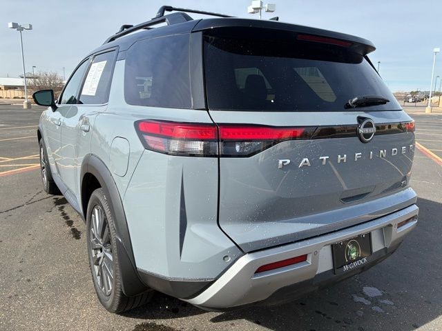 2024 Nissan Pathfinder SL