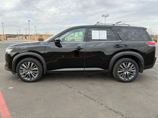 2024 Nissan Pathfinder SL