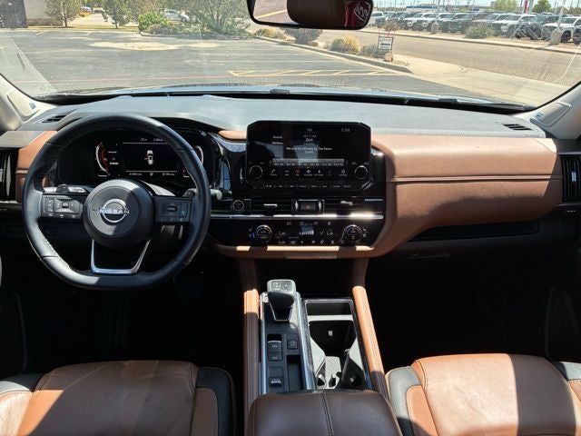 2023 Nissan Pathfinder Platinum