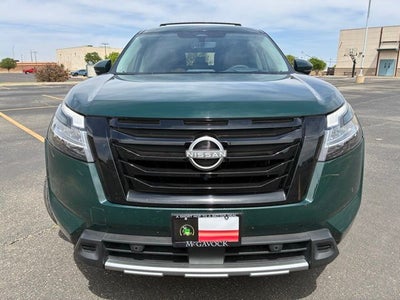 2023 Nissan Pathfinder Platinum